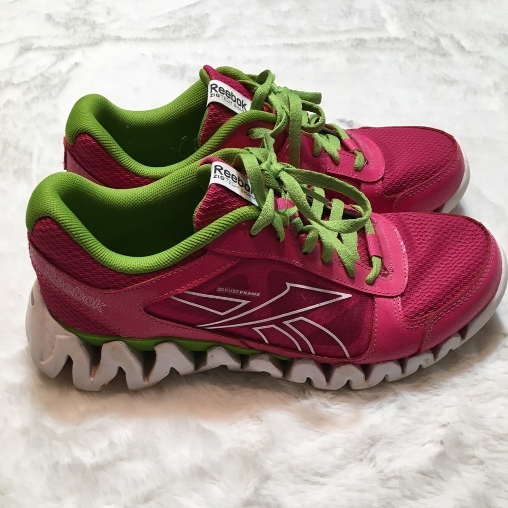 Reebok Zig Tech Shark pink/green sneakers size 6.5